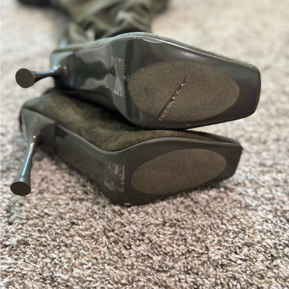 CAPE ROBBIN Stiletto Boots - Picture 2 of 6